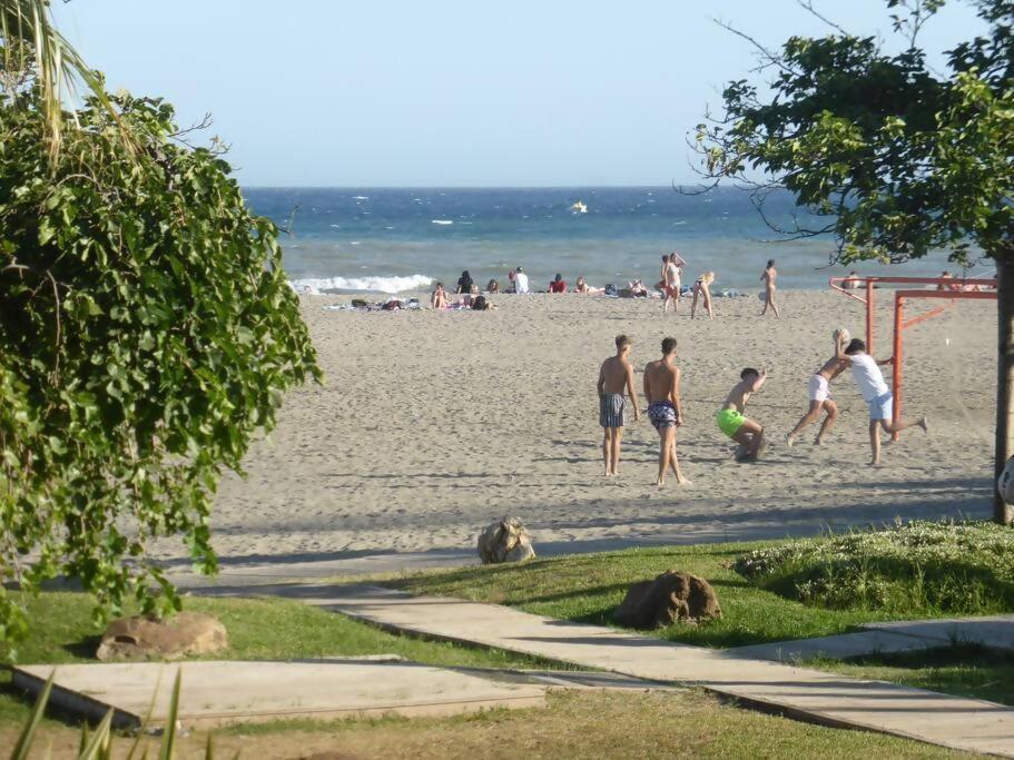 Estudio Miramarprimera Linea Playa Amazing Views เบนัลมาเดนา ภายนอก รูปภาพ